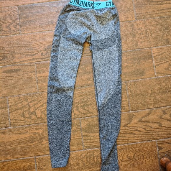 Grey/teal gymshark flex leggings - Picture 2 of 3